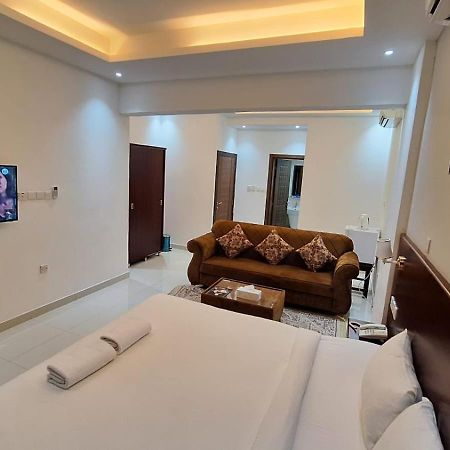 Aljawhara Inn Hotel 锡卜 外观 照片