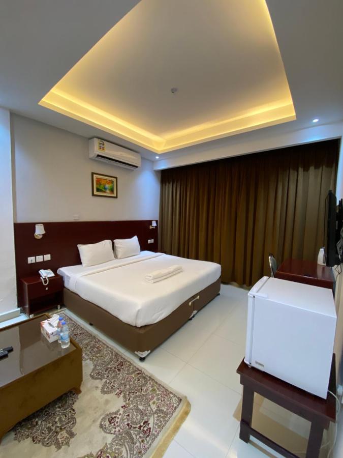 Aljawhara Inn Hotel 锡卜 外观 照片