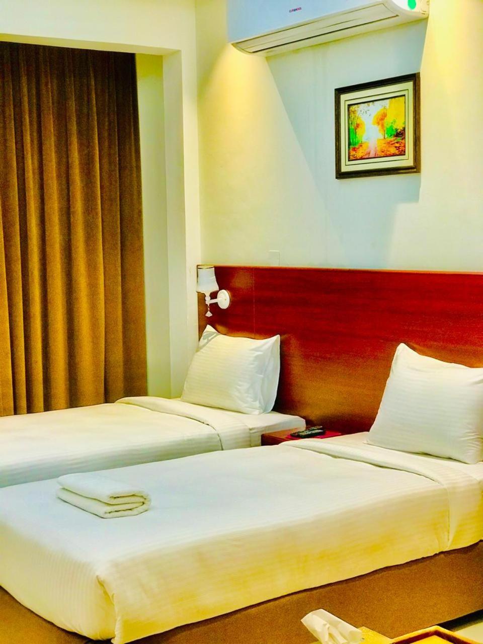 Aljawhara Inn Hotel 锡卜 外观 照片